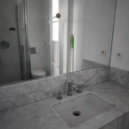 16 New Charming Eiffel Tower Studio Apartamento